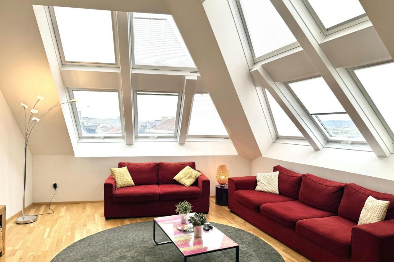 Apartment Spacious Penthouse In Favoriten Wien